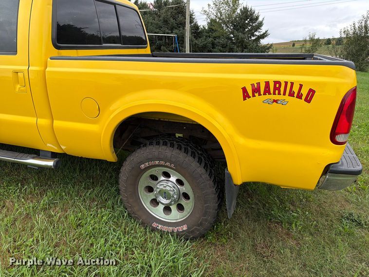 image for item FT6801 2005 Ford F350 Super Duty Amarillo Crew Cab pickup truck