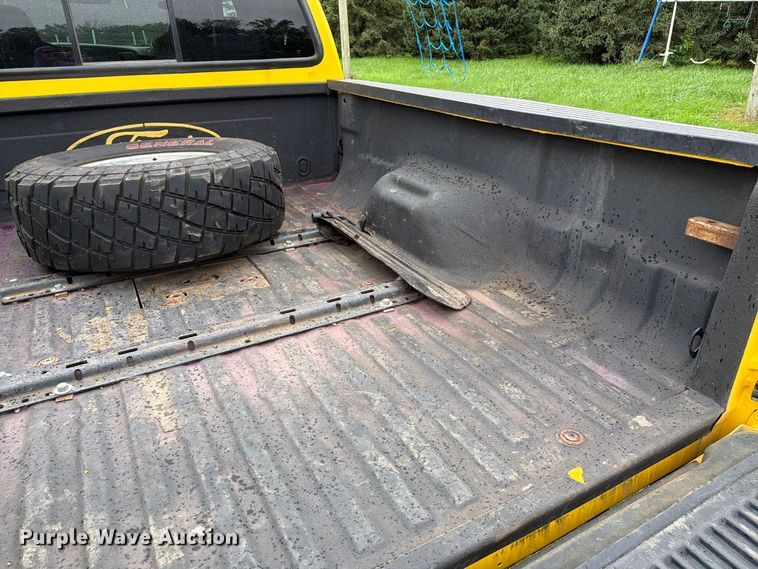 image for item FT6801 2005 Ford F350 Super Duty Amarillo Crew Cab pickup truck