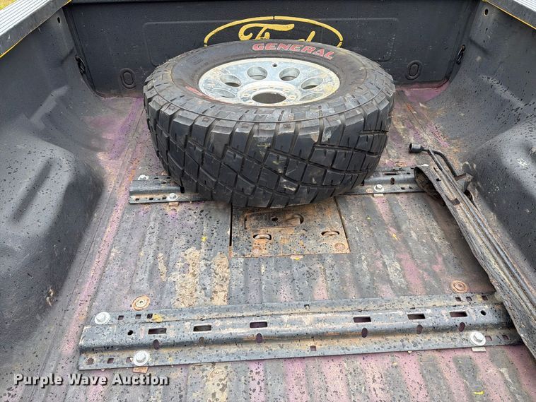 image for item FT6801 2005 Ford F350 Super Duty Amarillo Crew Cab pickup truck