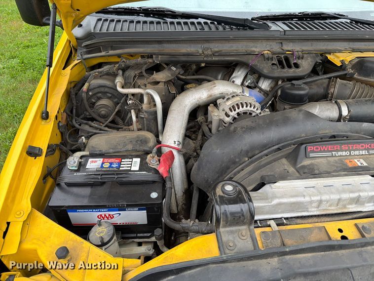 image for item FT6801 2005 Ford F350 Super Duty Amarillo Crew Cab pickup truck