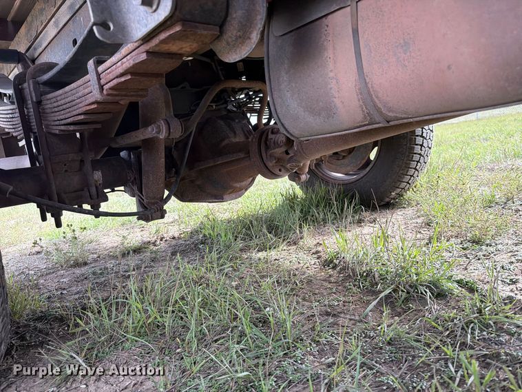 image for item FT6835 2012 Ford F350 Super Duty Crew Cab dump flatbed pickup truck