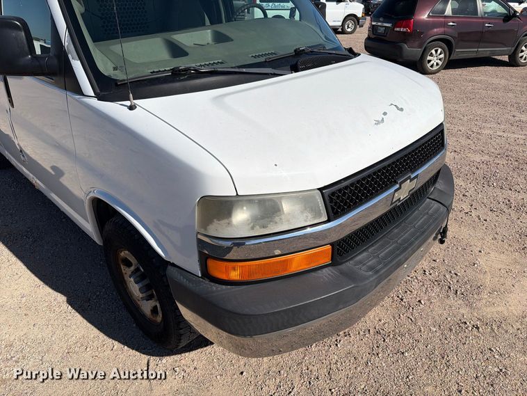 image for item FT6845 2007 Chevrolet Express 2500 van