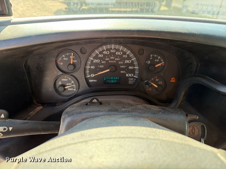 image for item FT6845 2007 Chevrolet Express 2500 van