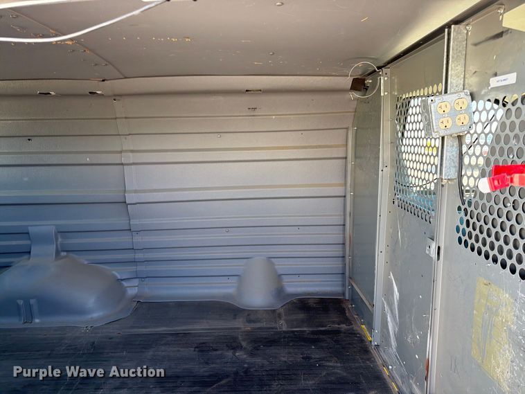 image for item FT6845 2007 Chevrolet Express 2500 van
