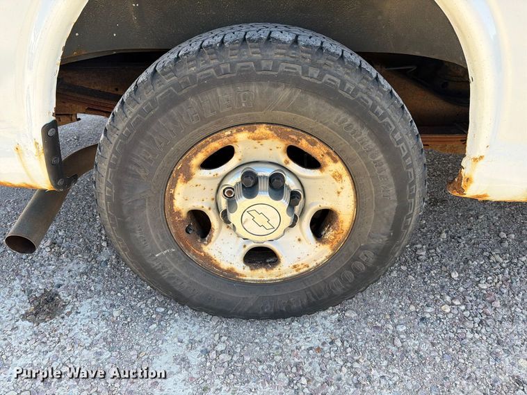 image for item FT6845 2007 Chevrolet Express 2500 van