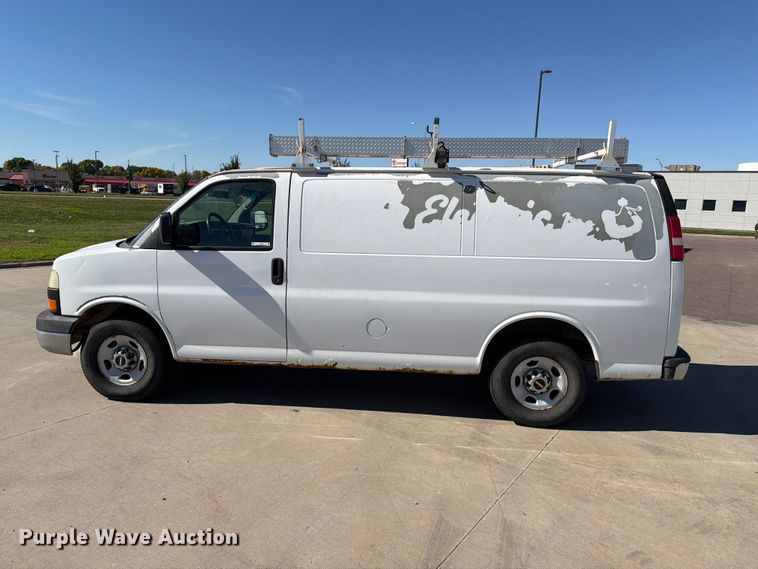 image for item FT6862 2012 GMC Savana 2500 