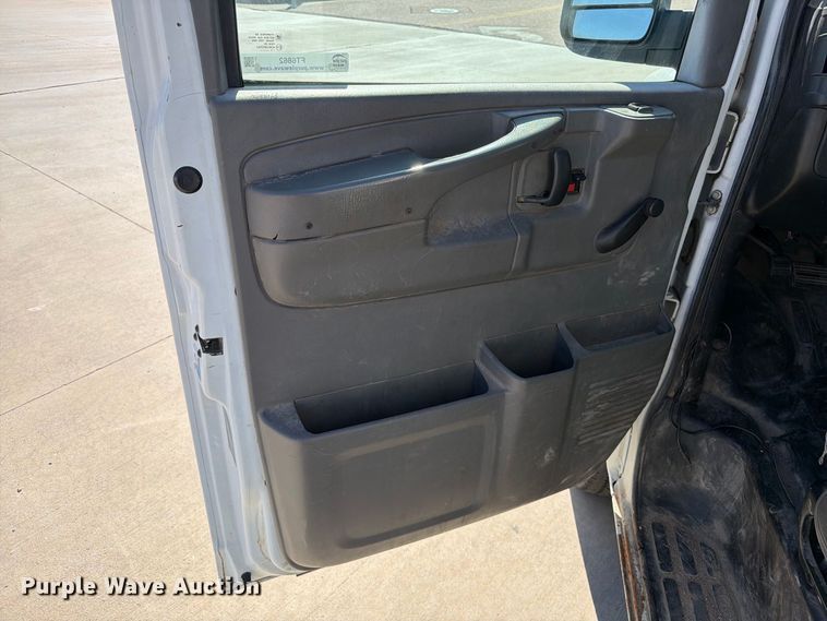 image for item FT6862 2012 GMC Savana 2500 