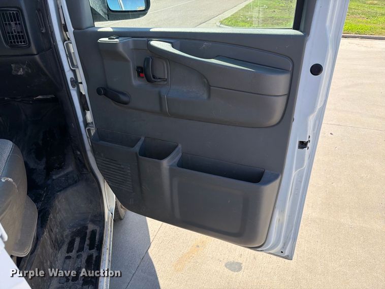 image for item FT6862 2012 GMC Savana 2500 