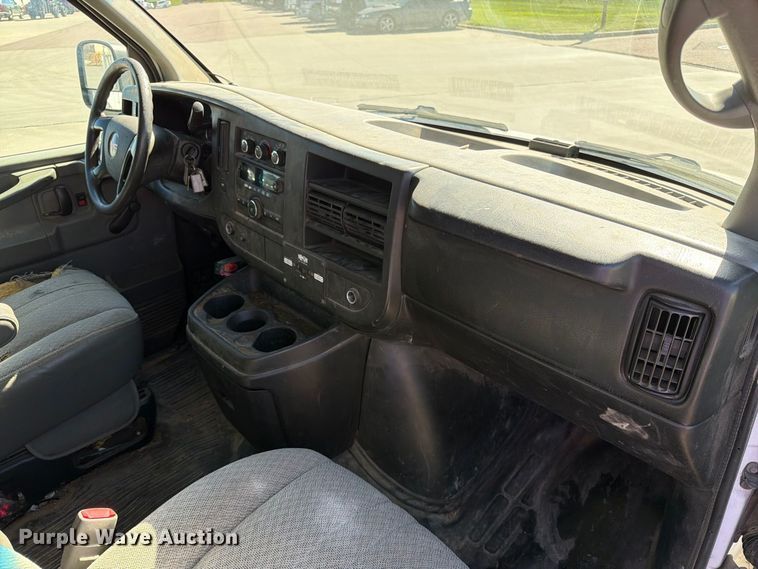 image for item FT6862 2012 GMC Savana 2500 