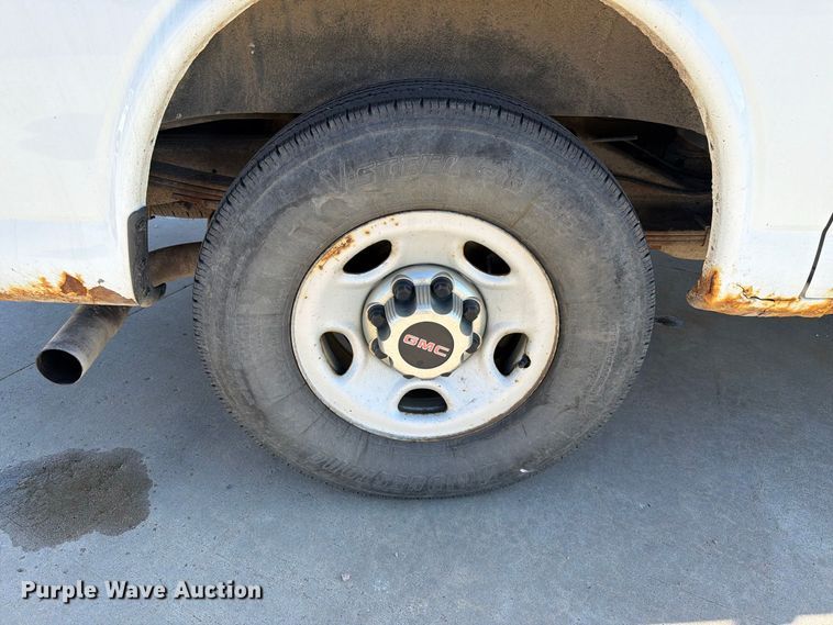 image for item FT6862 2012 GMC Savana 2500 