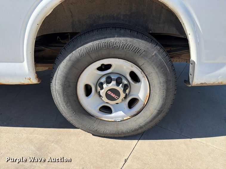 image for item FT6862 2012 GMC Savana 2500 