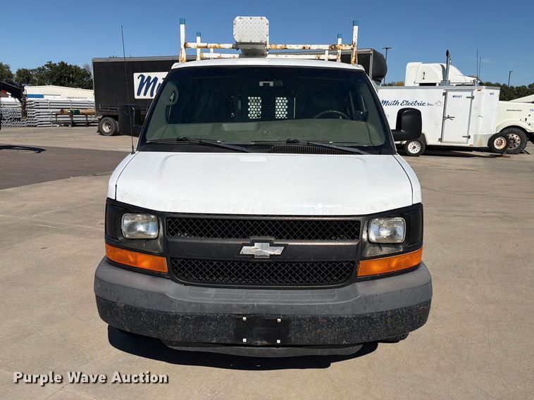 image for item FT6863 2009 Chevrolet Express 2500 