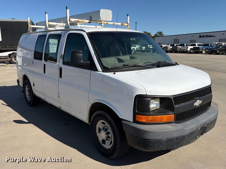 image for item FT6863 2009 Chevrolet Express 2500 