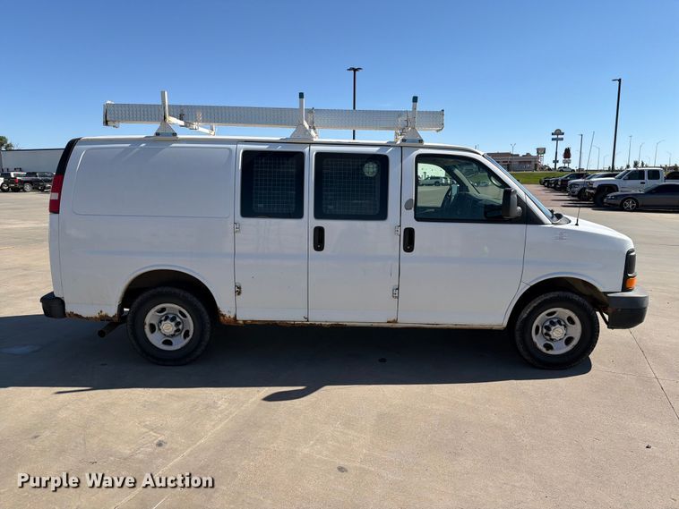 image for item FT6863 2009 Chevrolet Express 2500 