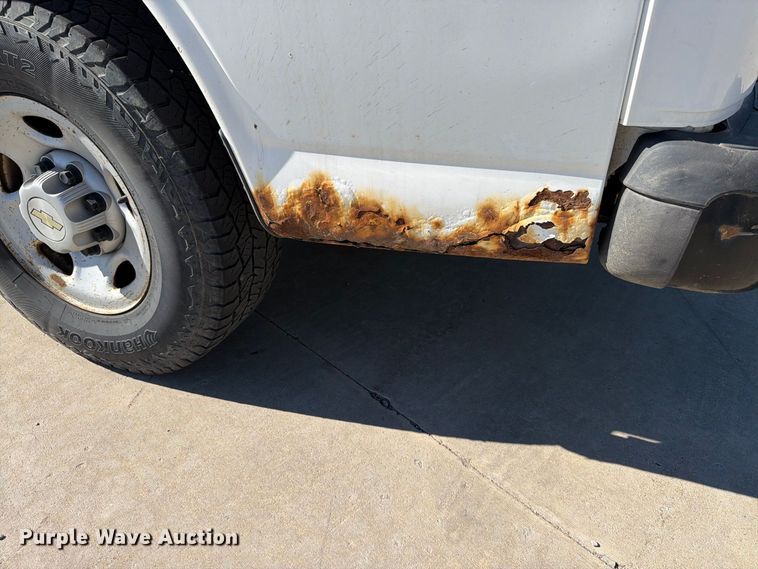 image for item FT6863 2009 Chevrolet Express 2500 
