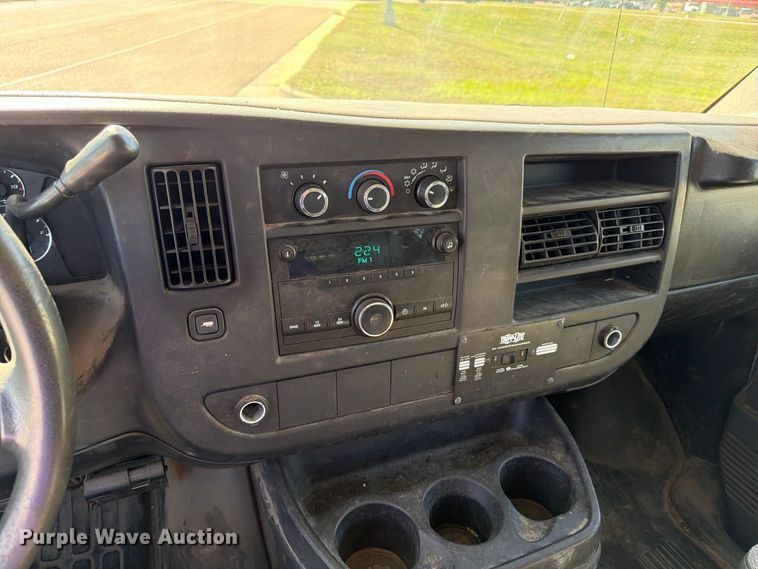 image for item FT6863 2009 Chevrolet Express 2500 