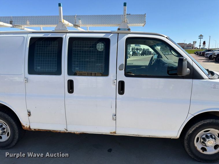 image for item FT6863 2009 Chevrolet Express 2500 