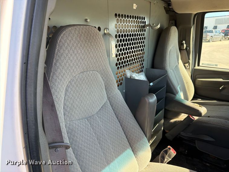 image for item FT6863 2009 Chevrolet Express 2500 