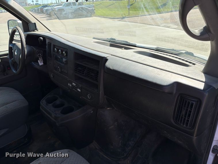 image for item FT6863 2009 Chevrolet Express 2500 