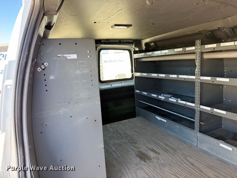 image for item FT6863 2009 Chevrolet Express 2500 