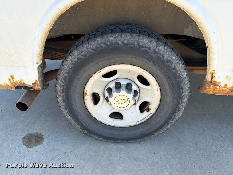 image for item FT6863 2009 Chevrolet Express 2500 