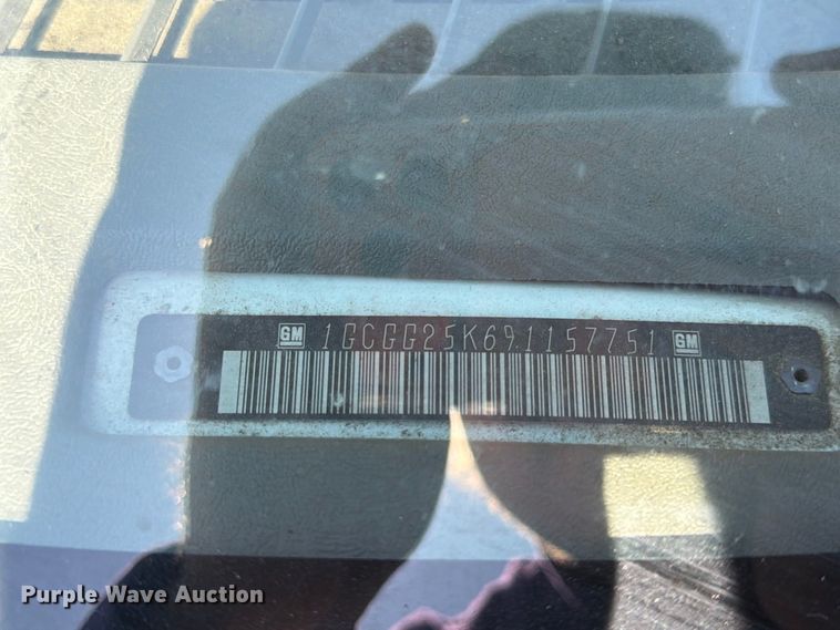 image for item FT6863 2009 Chevrolet Express 2500 
