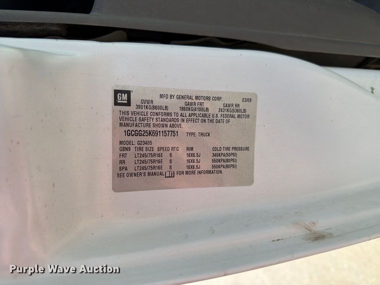 image for item FT6863 2009 Chevrolet Express 2500 