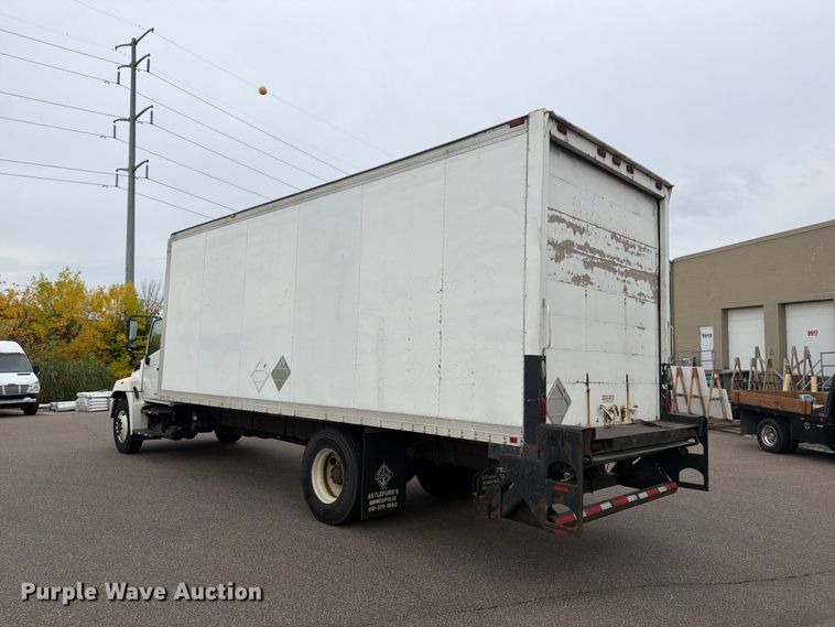 image for item FT7531 2009 Hino 268 box truck