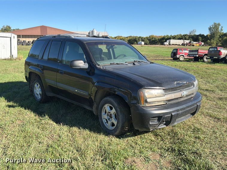 image for item FT7534 2003 Chevrolet Trailblazer SUV