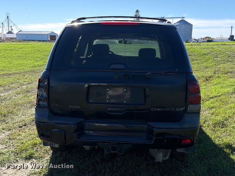 image for item FT7534 2003 Chevrolet Trailblazer SUV