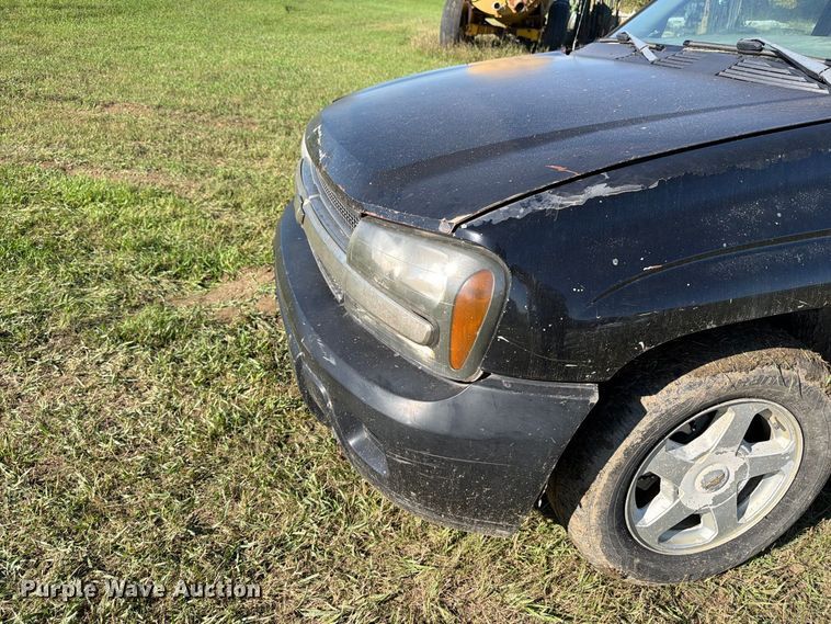image for item FT7534 2003 Chevrolet Trailblazer SUV