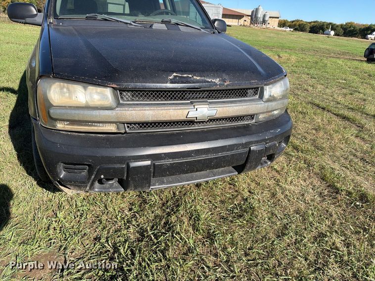 image for item FT7534 2003 Chevrolet Trailblazer SUV