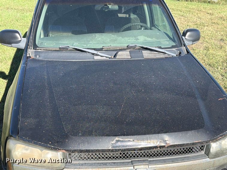 image for item FT7534 2003 Chevrolet Trailblazer SUV