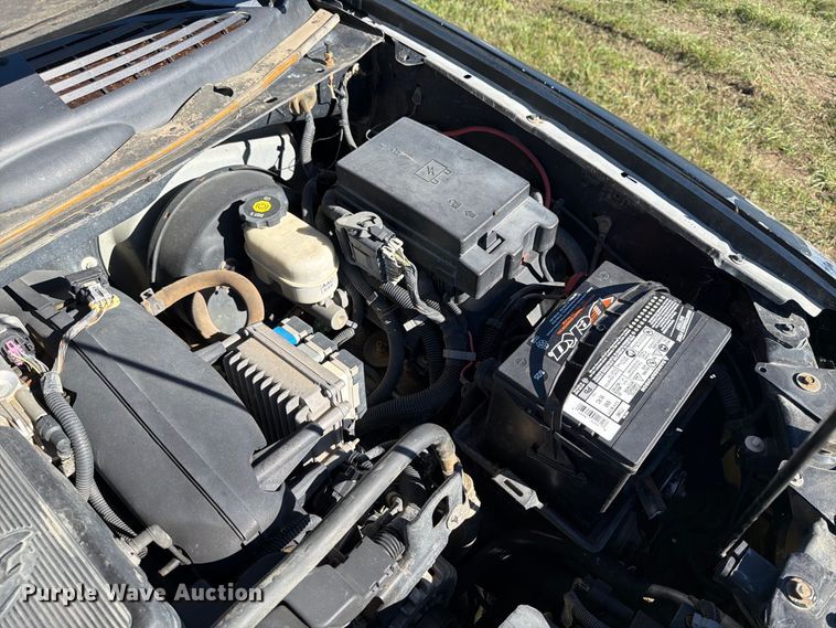 image for item FT7534 2003 Chevrolet Trailblazer SUV