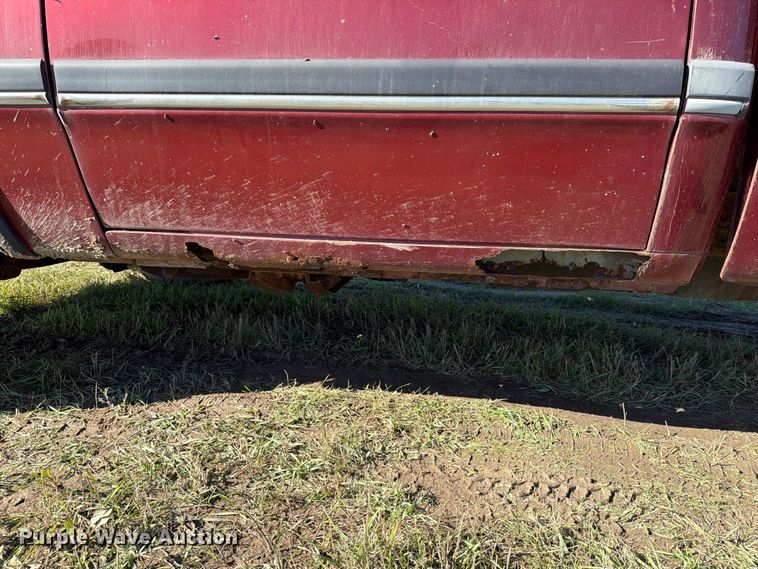 image for item FT7535 1993 Dodge W150 pickup truck