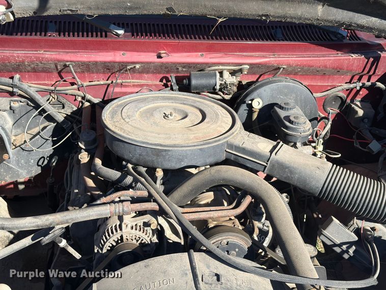 image for item FT7535 1993 Dodge W150 pickup truck