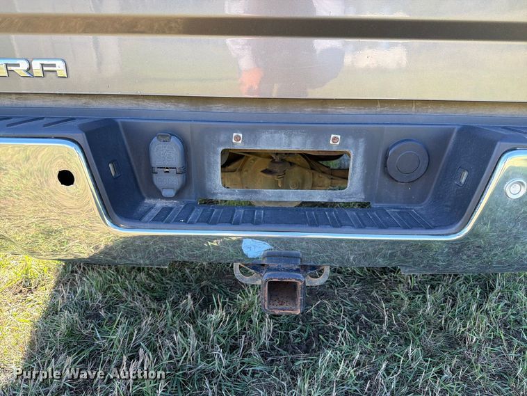 image for item FT7536 2015 GMC Sierra 1500 Crew Cab pickup truck
