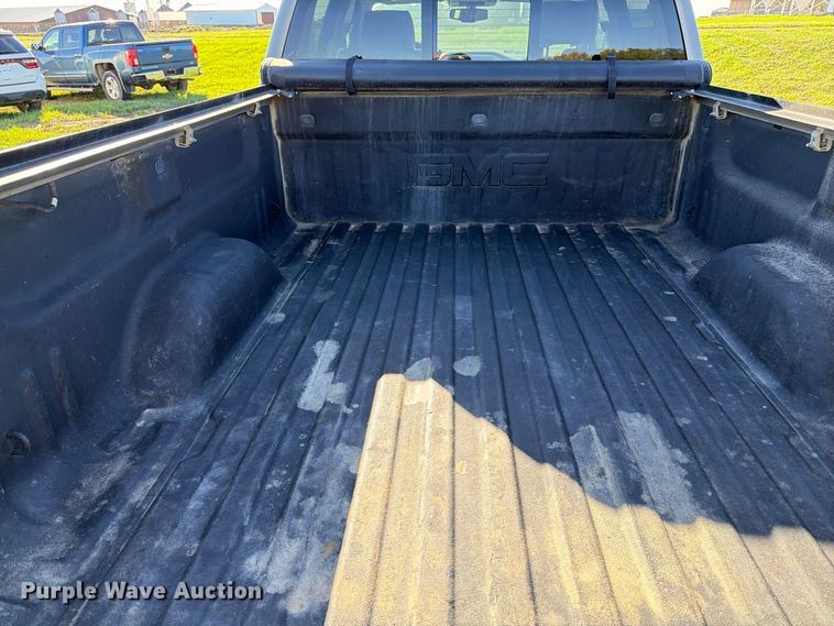 image for item FT7536 2015 GMC Sierra 1500 Crew Cab pickup truck