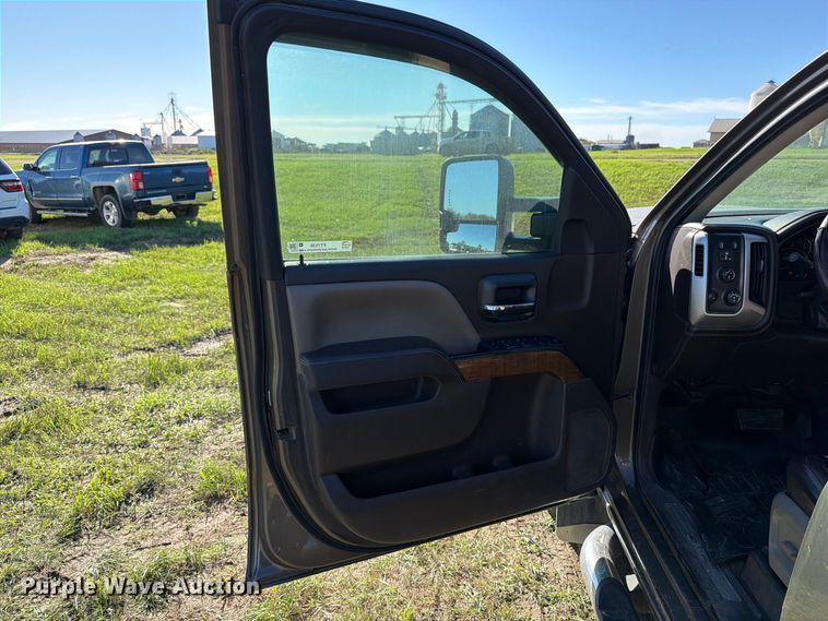 image for item FT7536 2015 GMC Sierra 1500 Crew Cab pickup truck