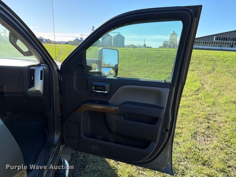 image for item FT7536 2015 GMC Sierra 1500 Crew Cab pickup truck