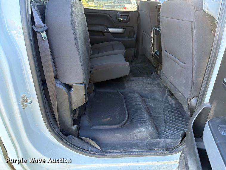 image for item FT7537 2017 Chevrolet Silverado 1500 Crew Cab pickup truck