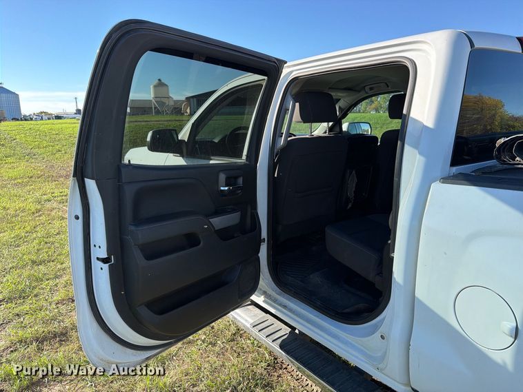 image for item FT7537 2017 Chevrolet Silverado 1500 Crew Cab pickup truck