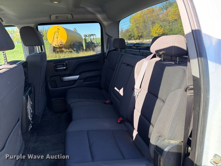 image for item FT7537 2017 Chevrolet Silverado 1500 Crew Cab pickup truck