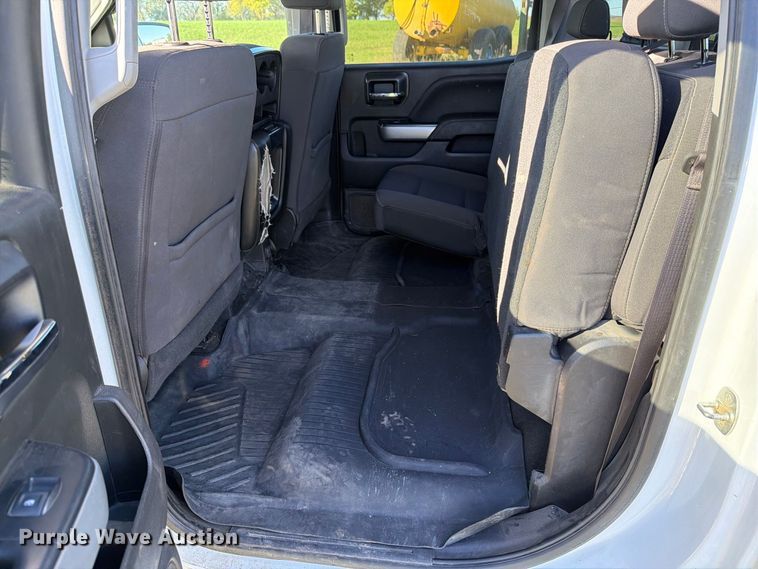 image for item FT7537 2017 Chevrolet Silverado 1500 Crew Cab pickup truck