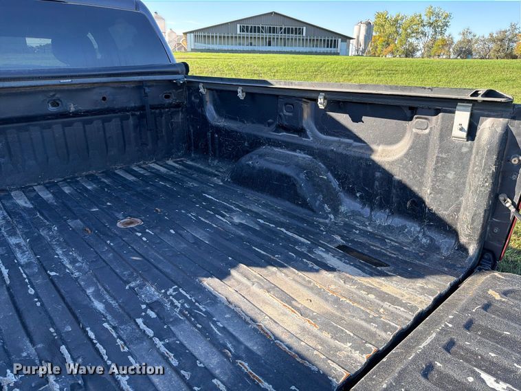 image for item FT7538 2011 Chevrolet Silverado 2500HD Crew Cab pickup truck