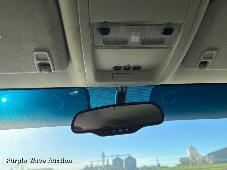 image for item FT7538 2011 Chevrolet Silverado 2500HD Crew Cab pickup truck