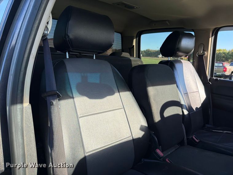 image for item FT7538 2011 Chevrolet Silverado 2500HD Crew Cab pickup truck
