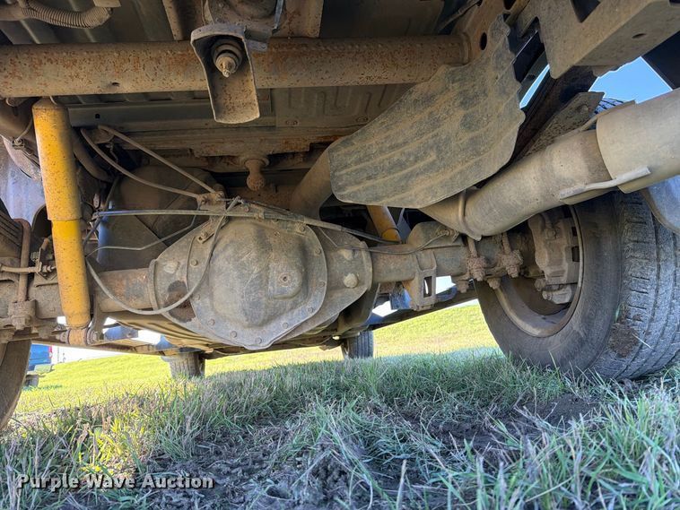 image for item FT7538 2011 Chevrolet Silverado 2500HD Crew Cab pickup truck