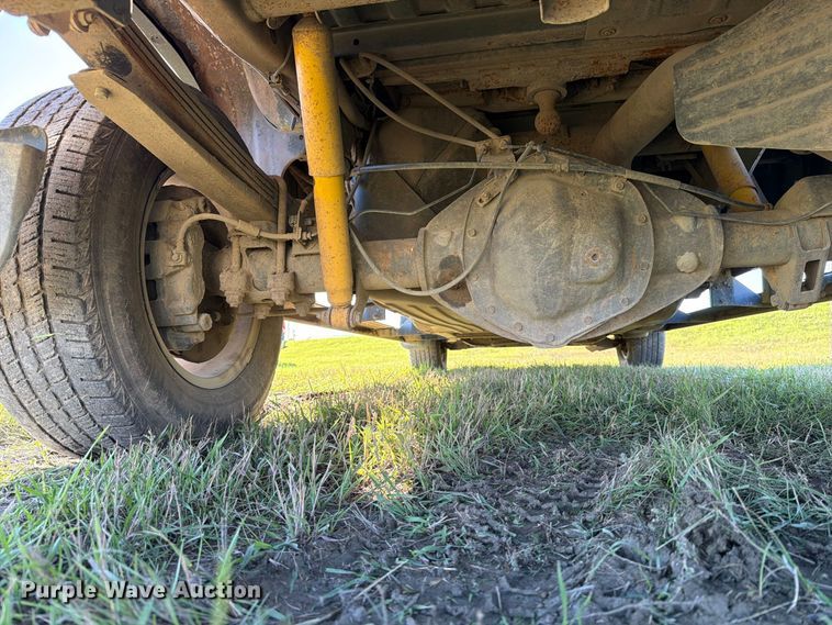 image for item FT7538 2011 Chevrolet Silverado 2500HD Crew Cab pickup truck