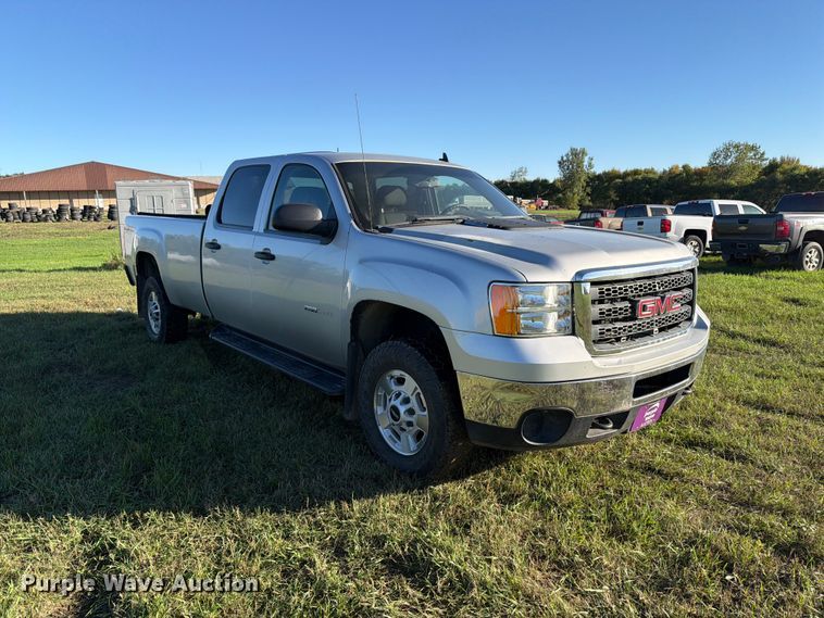 image for item FT7539 2011 GMC Sierra 2500HD Crew Cab pickup truck